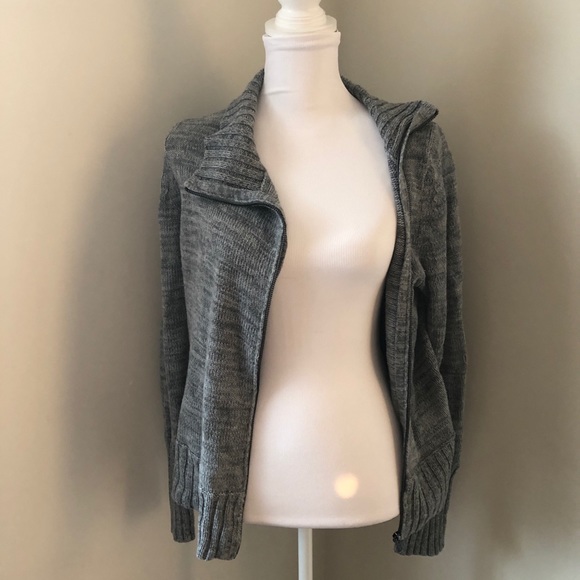 ⚡️4 for 16!⚡️Victoria’s Secret Moto Zip Up Sweater Medium - Picture 9 of 11